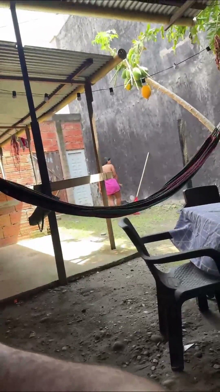EMY_AND_JONH: Neighbor, Help Me Out-i'll Pay You