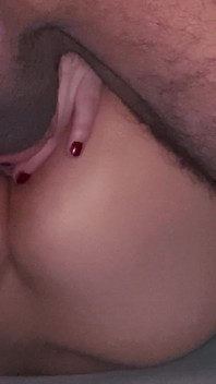 隔壁熟女张开双腿 第2部分
