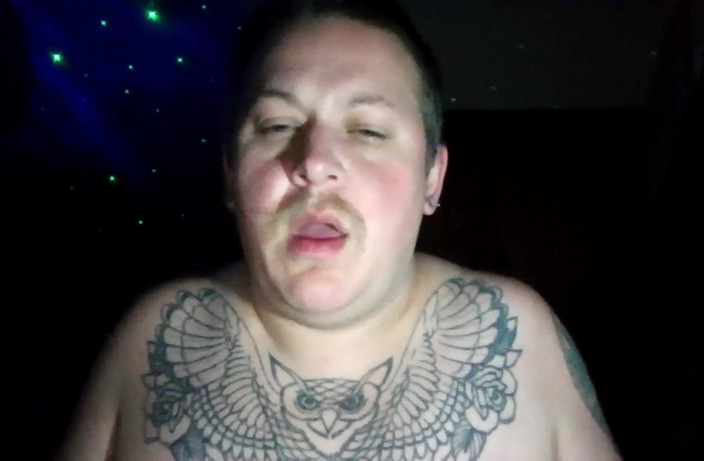 SoftBakedAfterDark: Gordo homem trans com tesão - cavalgando e corda