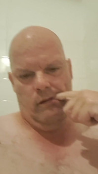 Сука, Шлюха, Надо Сосать