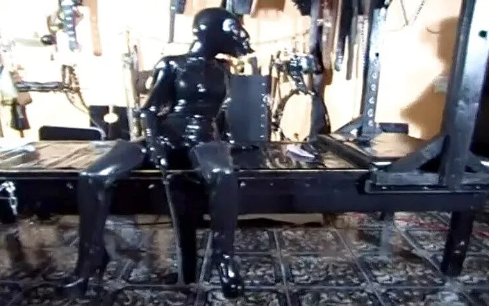 Fetish Desire: Extreme bondage for latex fetish slut