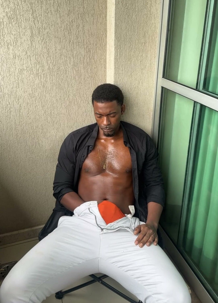 Marlon Costa Official: I Was Reading a Book and Suddenly I Got Horny