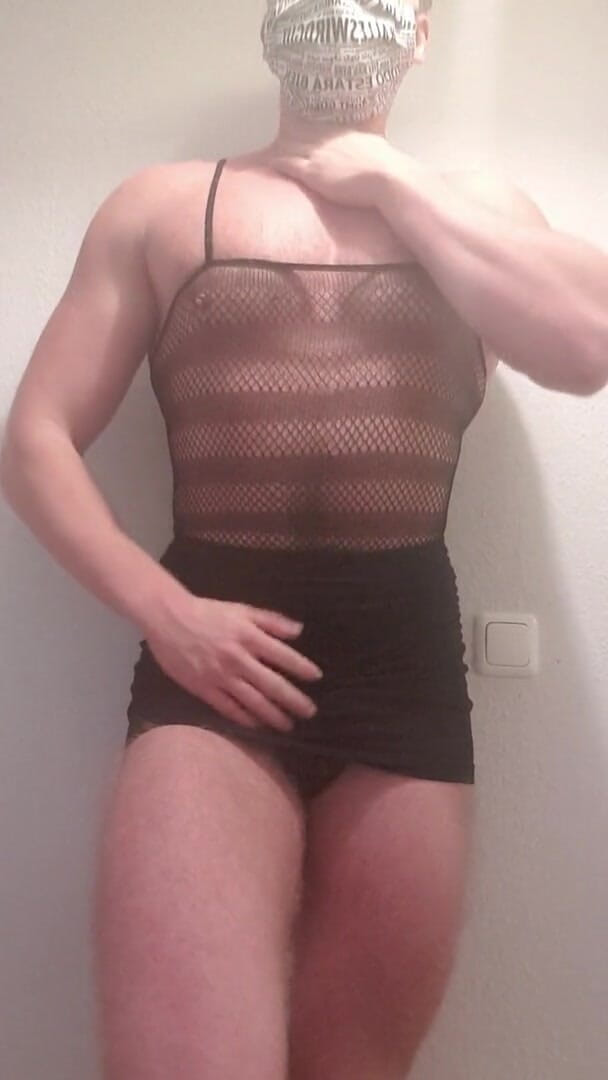 Leon fag boy: Leon Shows His Body and Boyclitt