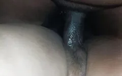 流着白浆的紧致阴户wali女友ko choda