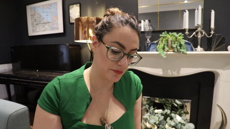 Countess diamond: Galakkan Hutang