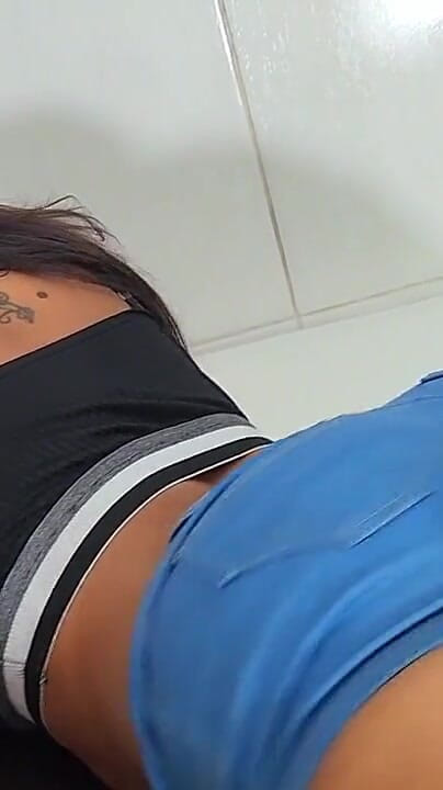 DGC Femdom Videos: Marcella Schultz Farting - Thank Me for the Privilege of Smelling...