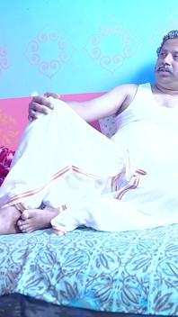 Desi Tharki Chachaji Fucks His Daughter in Law When Her Husband Not at Home ( Hindi Audio )
