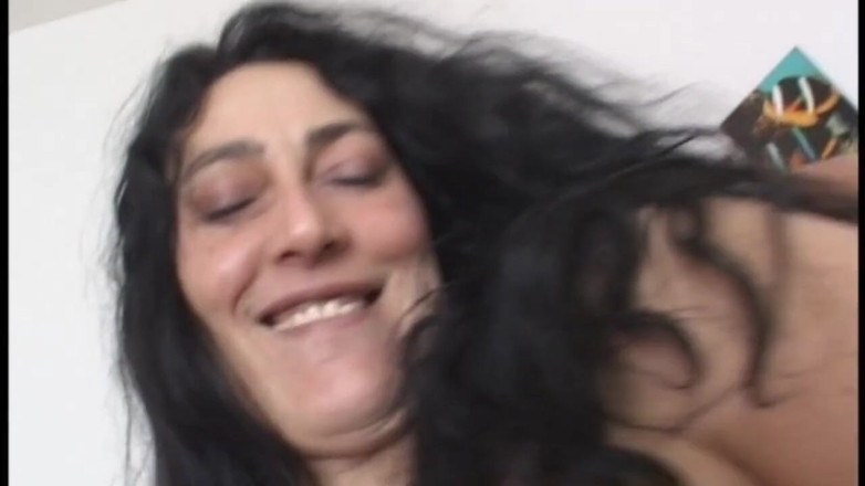 Real Home Made: Amateur gangbang for the bitch
