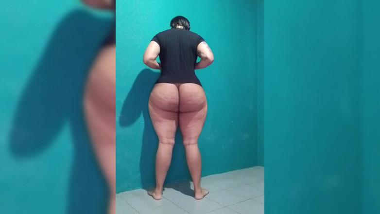 Sissy sapeca studio: uski gand mere sabhi bare kaale land ko itna achchha...