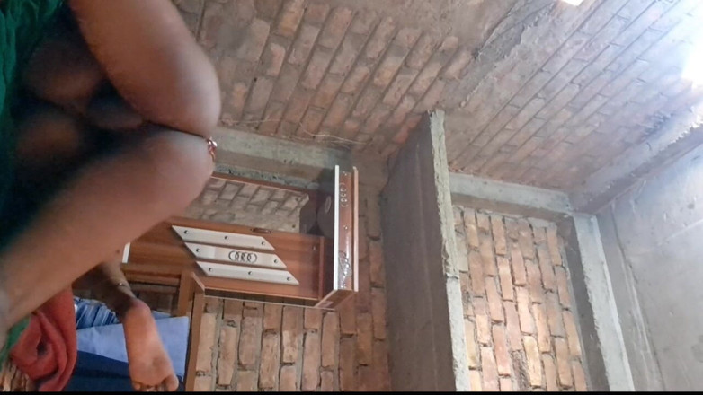 House stage: Video desi India yang menakjubkan berkongkek untuk awek kampung berkongkek...
