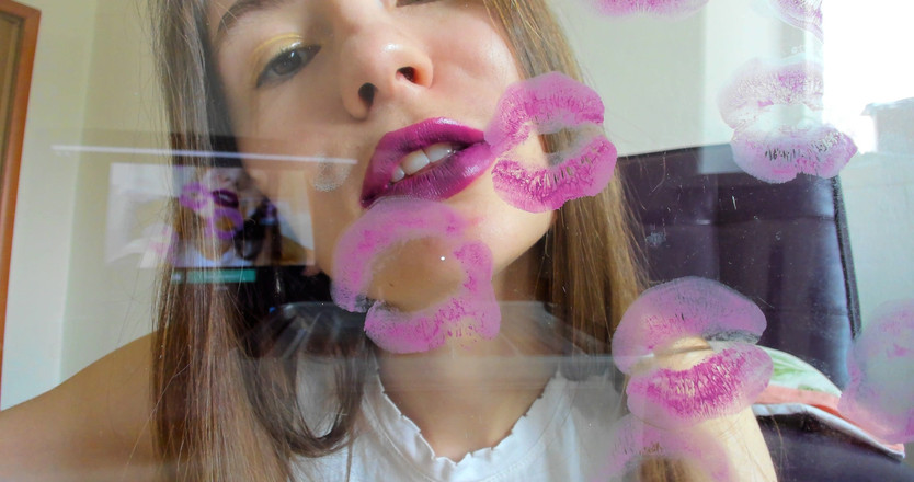 Rarible Diamond: Kisses और Lipstick Mark