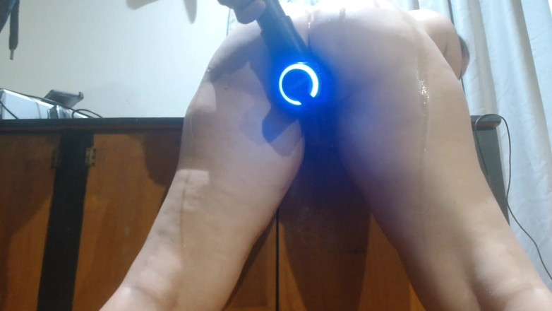 Bellaboo: Kongkek dubur dengan senapang urut oleh jiran