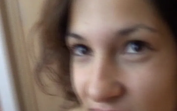 Deutsche Damen: Beautiful German Babe Gets Sprayed with Jizz After Hot Fuck