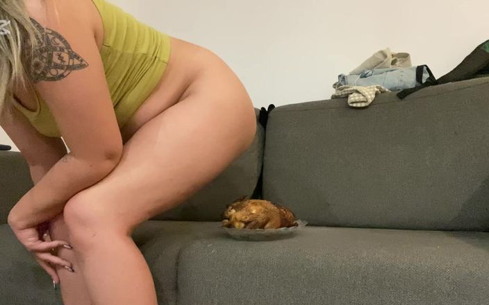 NipsAndStrips: Pârțuri pe My Chicken, partea 2