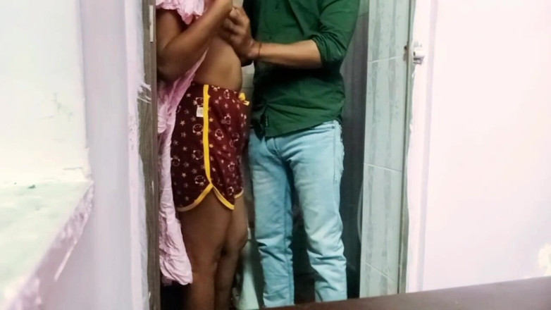 Fantacycutting: Desi Teacher and Young Girl Student Ki Viral Video