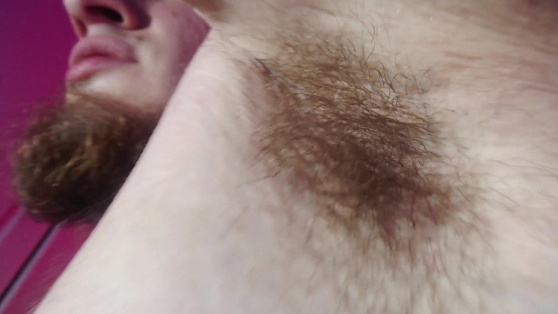 Hunky time: Uctívání Vlasů V Podpaží