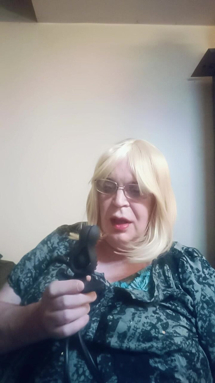 Stephanie-Nicole-TV: Reviewing Some New Toys.