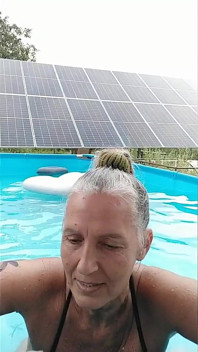 Ama de casa caliente Lukerya