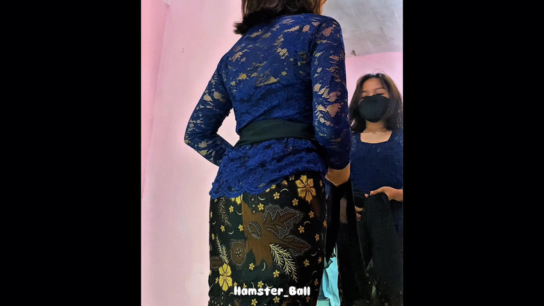 Hamster_Ball: Облягаюча сукня в хіджабі з тайською покоївкою