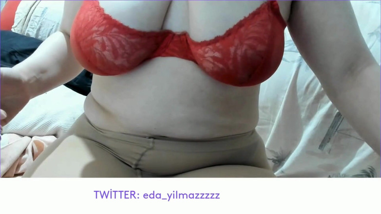 turk_milf_porno: Колготки шкірного кольору - бюстгальтер - великі цицьки - велика дупа - мастурбація - турецька мамка - турецьке порно