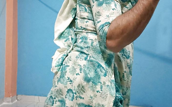 LovedSunsine1990: Karısının şalvar takımını giyerek mastürbasyon yapıyor