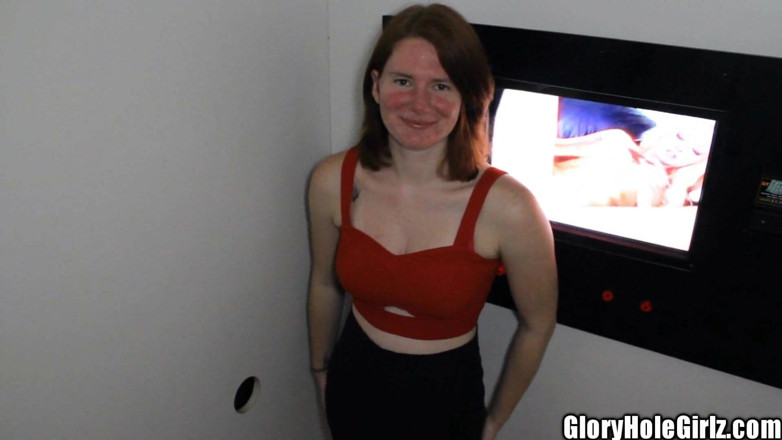Glory Hole Girlz: สาวสิวเยอะหน้าแดงหีแดง กลอรี่โฮล ครีมพายในและกลืนน้ำควย หัวแดงดูดควยเย็ดควย