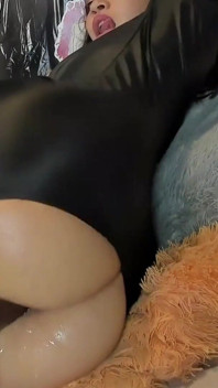 Dildo V Kočičce S Cosplay