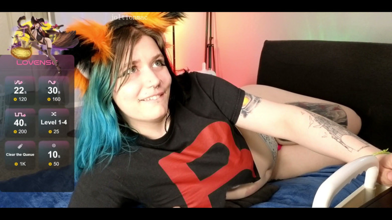 Joltionmac: Radom bavarde juste des clips aléatoires de moi en chattant...