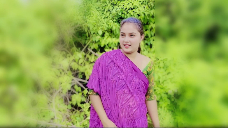 Your Soniya: Indian Desi Village Maid Fucking for Extra Saleri, Teen Maid...