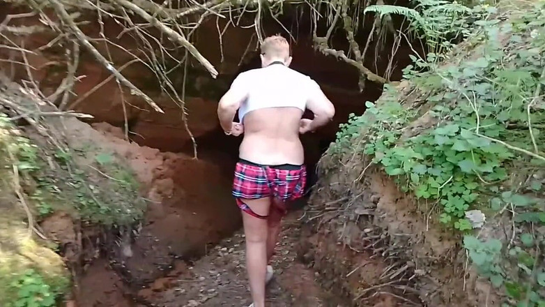 Crazyfamily 1970: 我们丛林的最后一次装饰