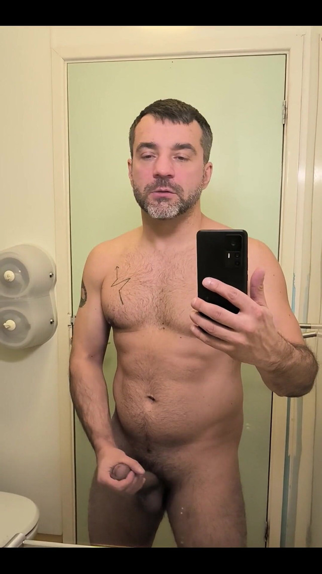 A Wank in the Toilet (Tjtantra)