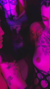 Rotten Venus and D'louise