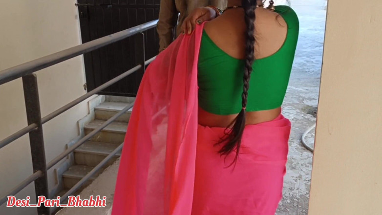 Desi Pari Bhabhi: Desi Bhabhi Got Fucked on Tarrace by Landlord Very Hard