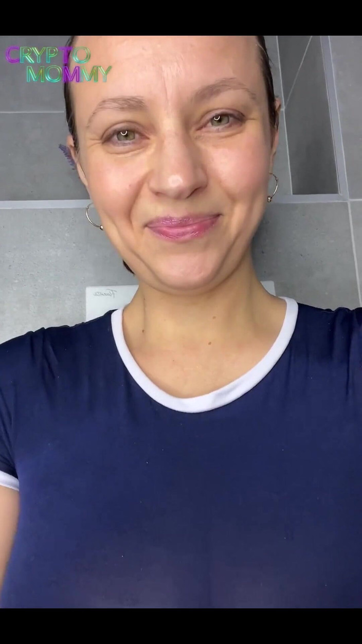 Crypto Mommy: Cea mai bună matură sexy amatoare stropind curul vrei o...