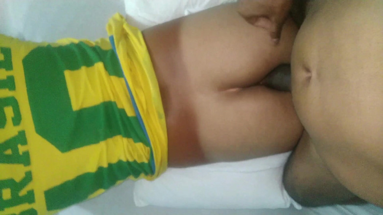 MiguellTrajano: Jogador Do Pau Grande Gozou Dentro Sem Perguntar E Engravidou...