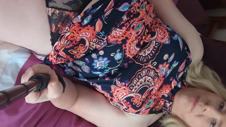 NikkiGee: Sundress comel dan Nikki miang!