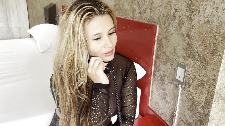 KerentSleen: Mi scopo il figliastro mentre mio marito è via - parte 2