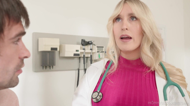 Mommy blows best: Ibu tiri blowsbest - Doktor MILF blonde bertetek besar saya menghisap...