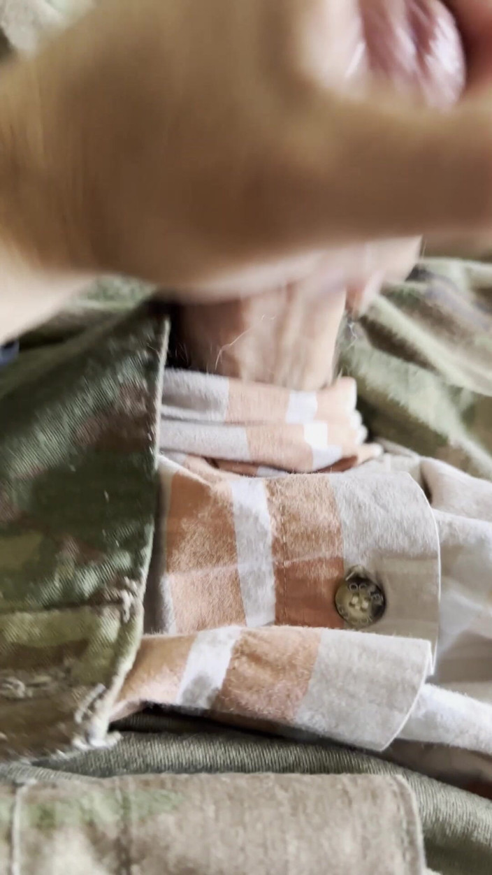 Gay Soldier Stuff: Setelah seminggu di lapangan syuting banyak banget, lalu syuting lagi -...