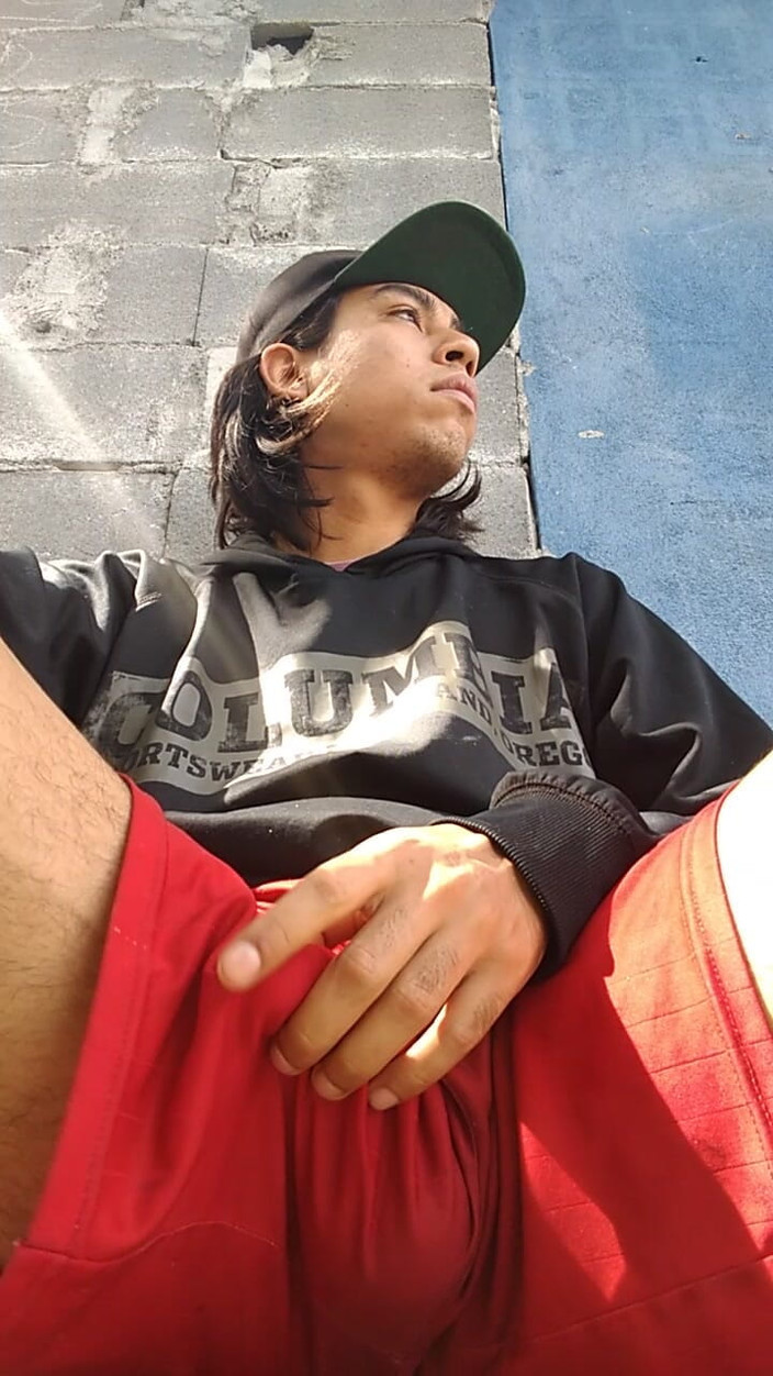 AlexAlejandro13: Un énorme sexe de ce type à la grosse tête