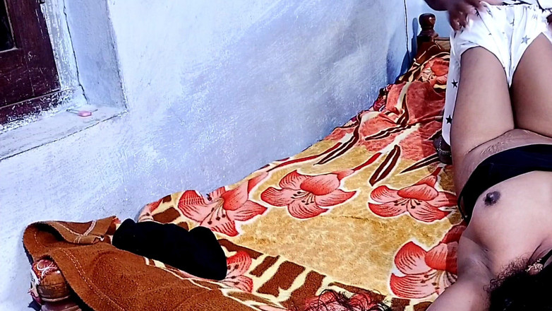 Desihotcouple: Bini india panas menjilat pepek buatan sendiri, blowjob, buah dada...