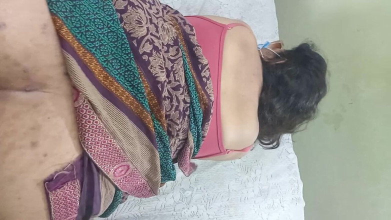 aliabegum: sudaul bhaartiy chodne laayak mammi charam haardakor chudaee men nasht...