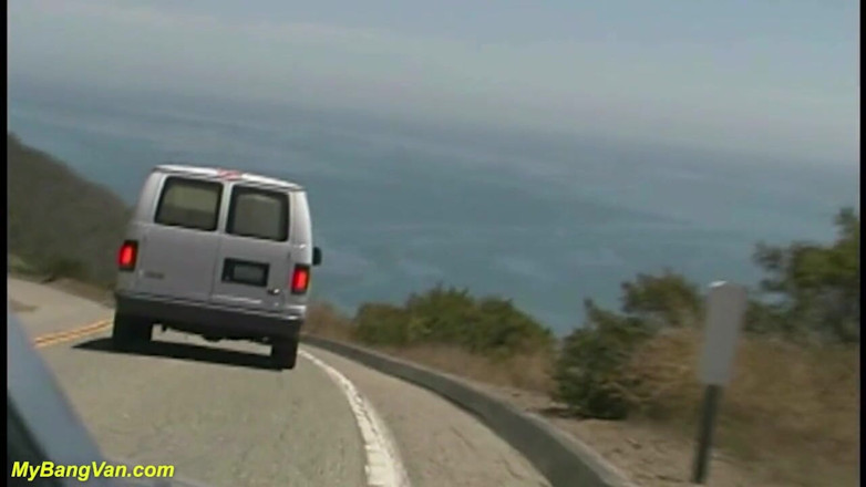 My Bang Van: Skinny MILF picket up from beach for bangvan DP