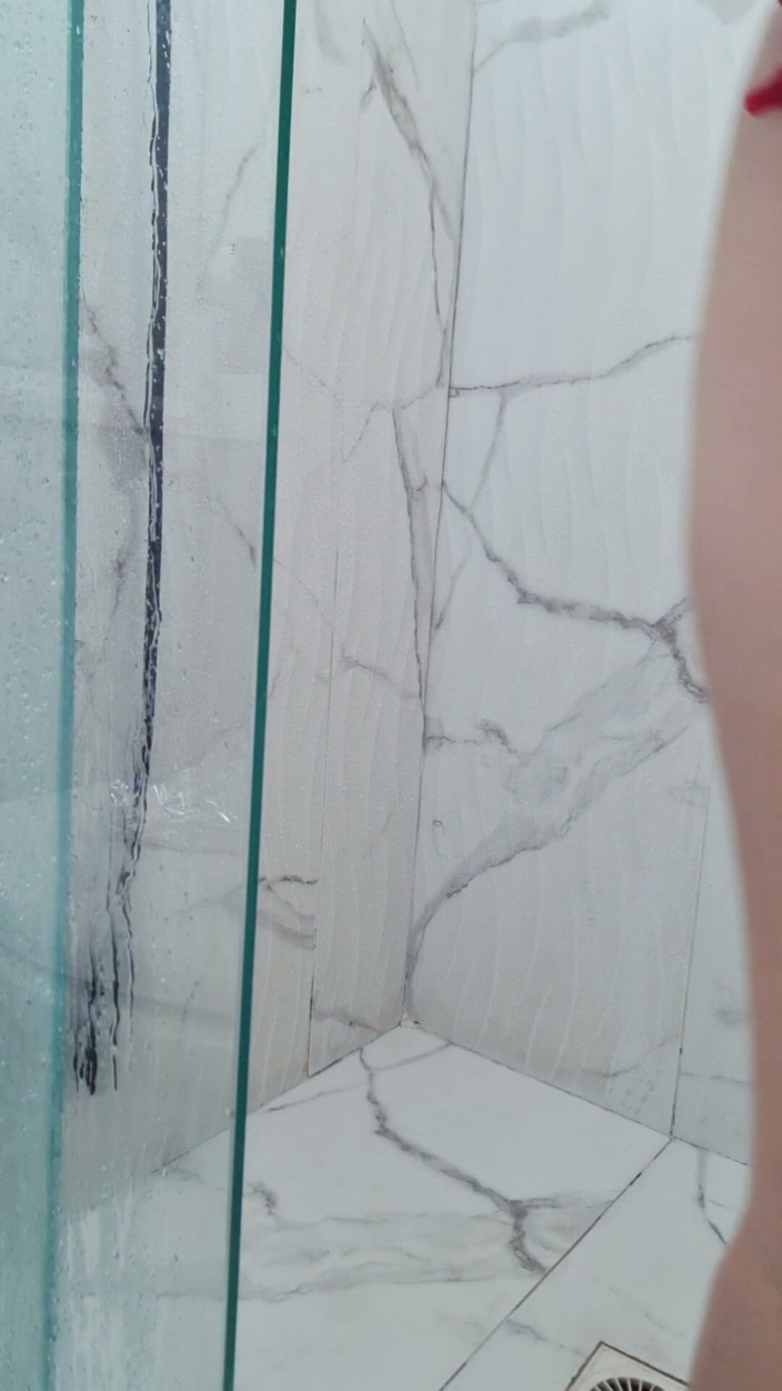 Mah Santos: Hot in the Shower, I Didn't Know I Was Recording