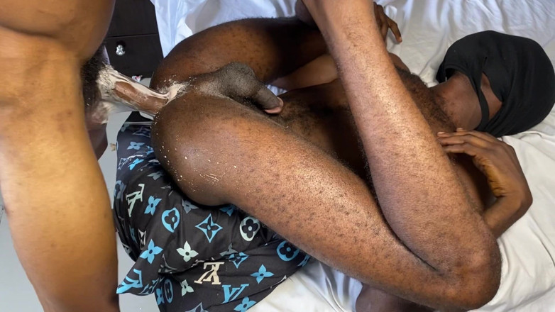 Streetboyscock: Pussylord mengongkek pantat berkrim