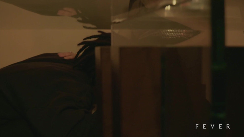 Fever Films: O brunetă drăguță sexy a fost futută dur după o...
