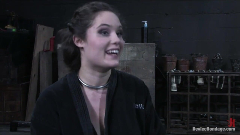 Device Bondage by Kink: Damon Pierce dan Charlotte Vale