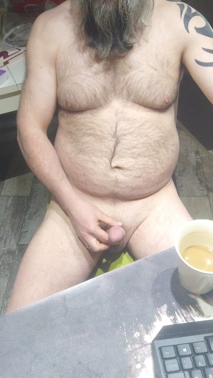 Wanker: Piju Ranní Kávu a Honím Si Péro