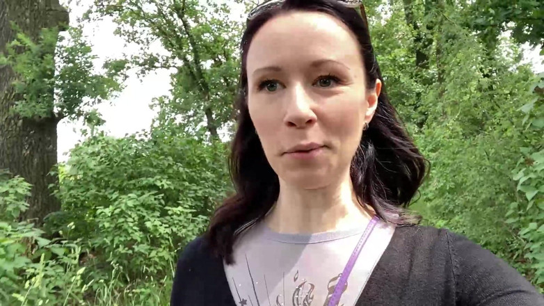 Ronya-Rabe: Caught! Walker Sees Me Peeing in Forest!