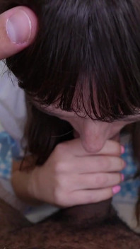 Die brünette Schönheit krystal Palmer cosplay als Dorothy & wird vollgespritzt